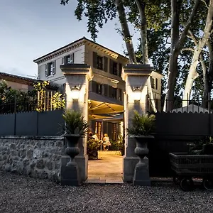 https://la-bastide-de-boulbon.fr-provencehotel.com